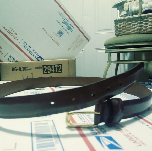 🐴COLE HAAN LEATHER&BRASS BELT🏠🏣 - Picture 3 of 4